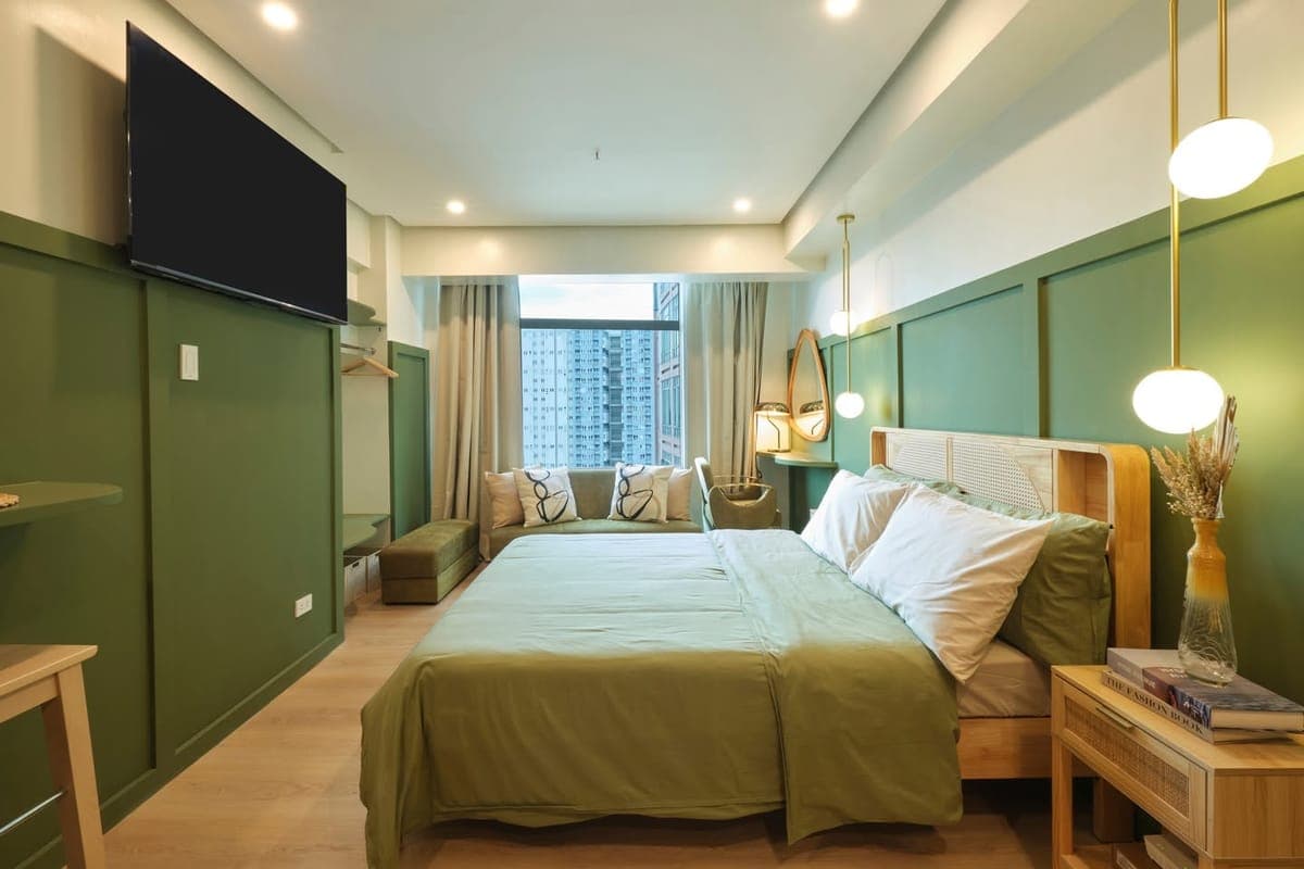 **MODERN MINIMALIST CONDO FOR LEASE IN MAKATI ** - photo 1