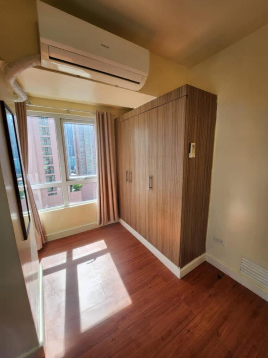 CONDO FOR RENT/LEASED - photo 5