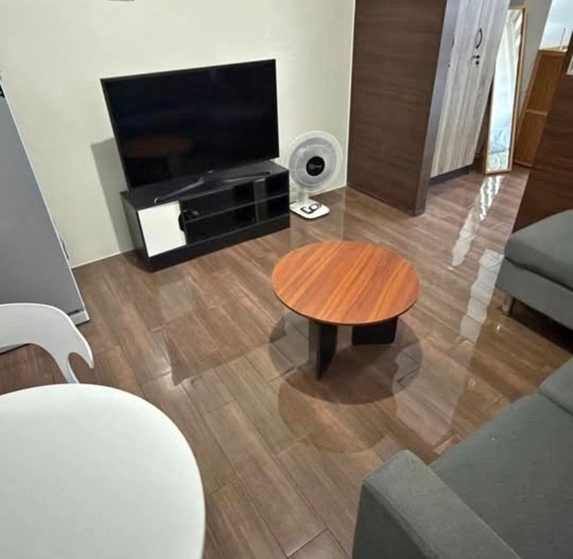 FOR RENT: ₱23,000/month. - Inclusive condo dues - photo 1
