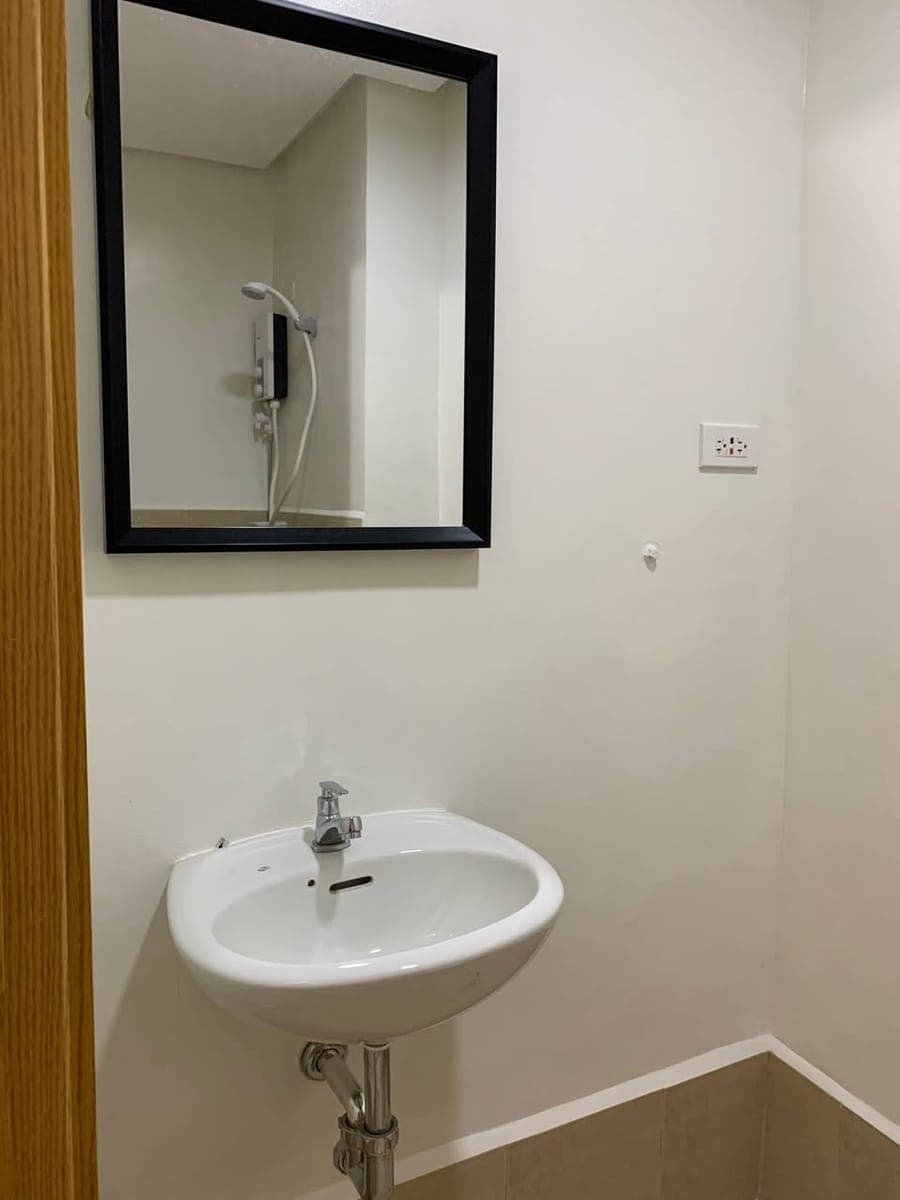 For Rent Fully Furnished condo studio unit at SMDC TREES Residences near SM City Fairview with unlim... - photo 3