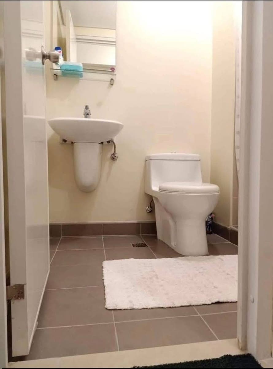 Condo Studio Unit for Rent - photo 4