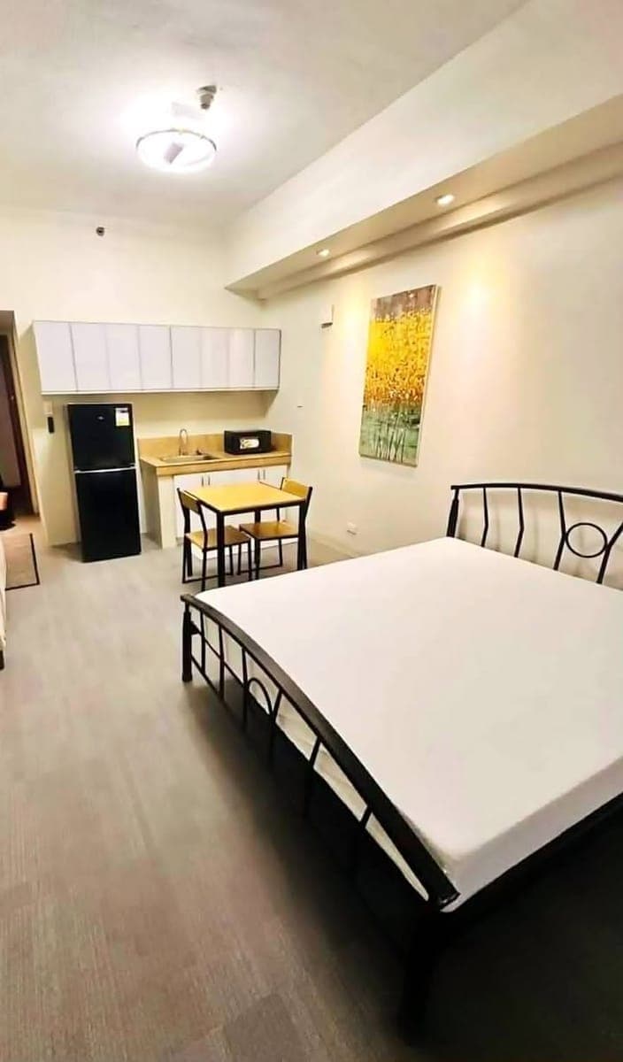 BSA Mansion | Furnished Studio Condo Unit For Rent - photo 2
