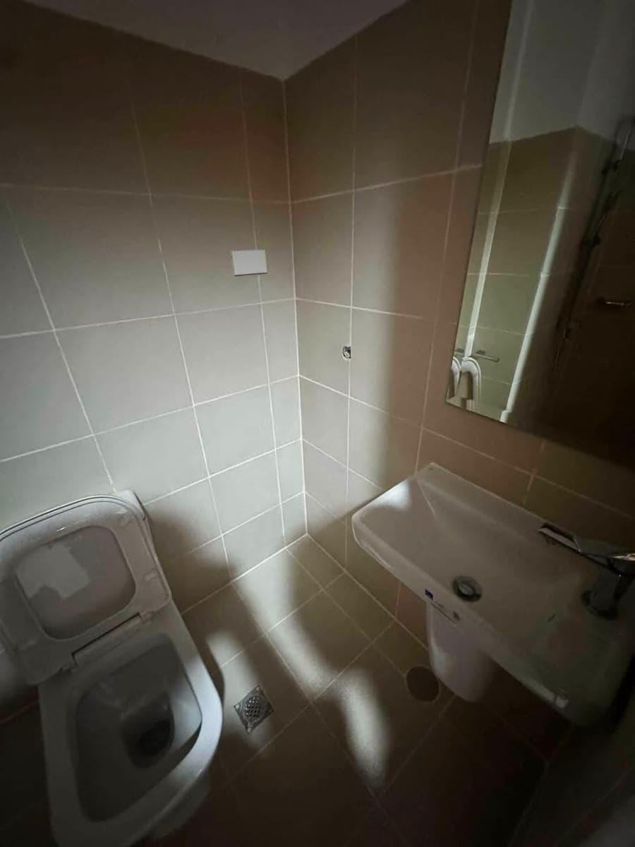 For Rent in Lush Residences - photo 4