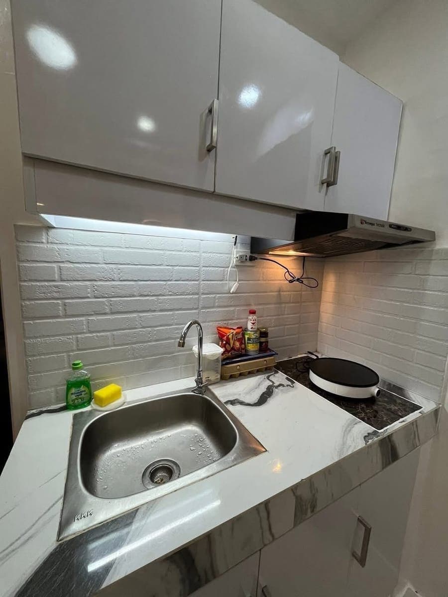 Pet Friendly Studio unit with Balcony FOR RENT - photo 5