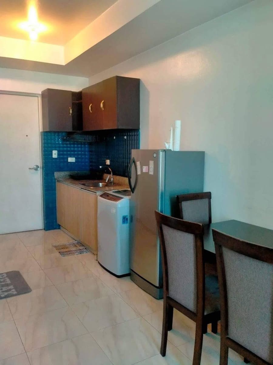 LINEAR MAKATI CONDO - photo 5