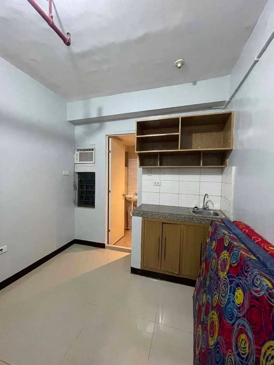 STUDIO TYPE APARTMENT FOR RENT - photo 4