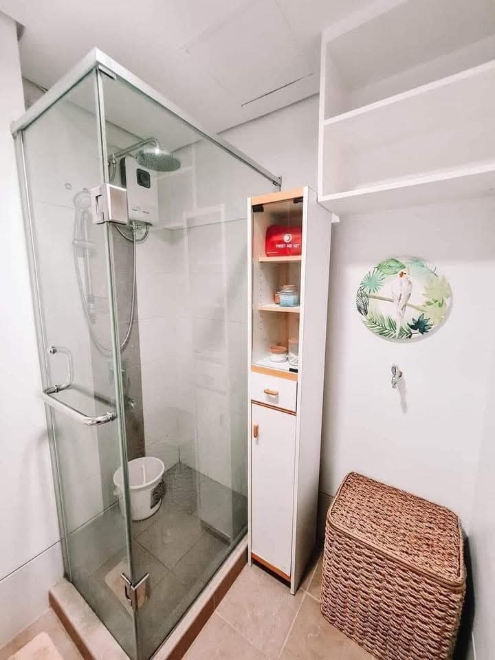 Spacious Studio unit w/ Balcony Available FOR RENT - photo 4