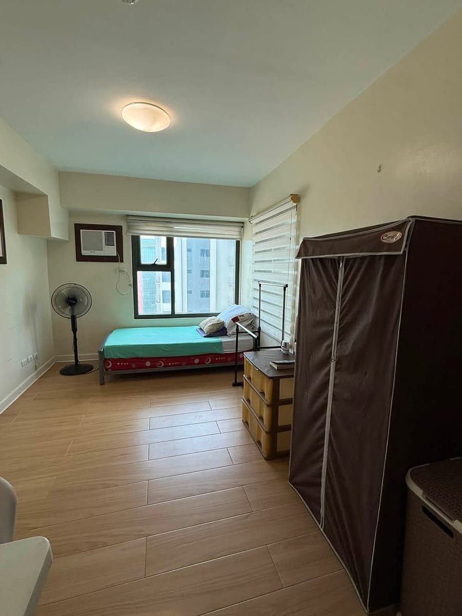FOR RENT- Belton Place- Studio Unit - photo 1