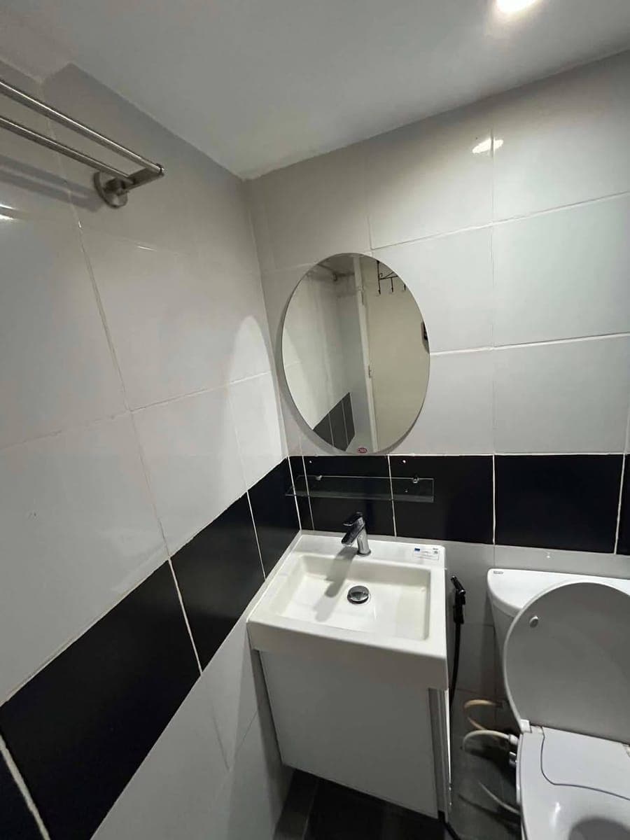 🏢 FOR RENT – Semi-Furnished Loft-Type Condo Unit Victoria Towers ABCD Panay Ave - photo 5