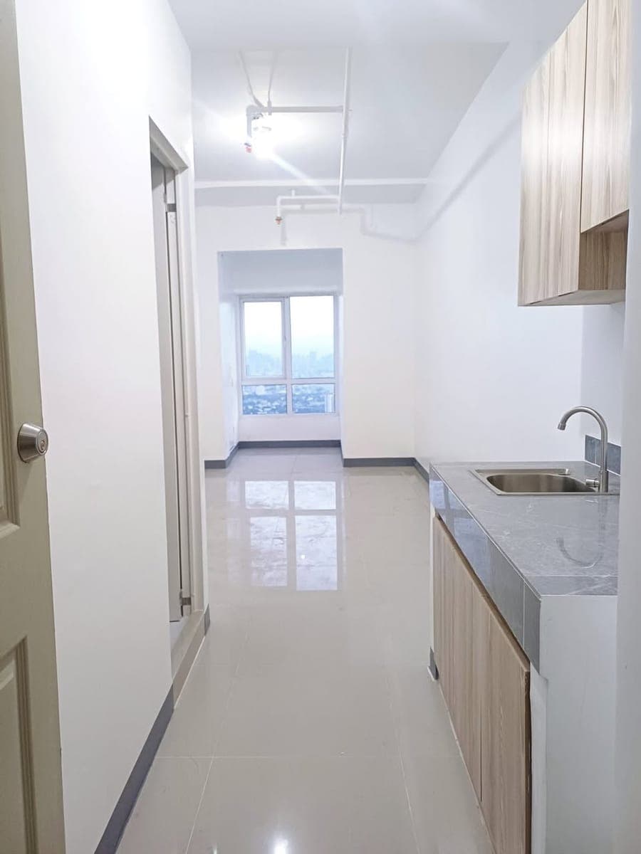 🏡 FOR RENT: Fully Furnished Studio Unit at Victoria de Morato, Quezon City 🏡 - photo 4