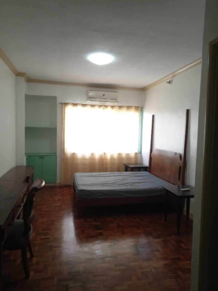 Nobel Plaza Salcedo Village - photo 4