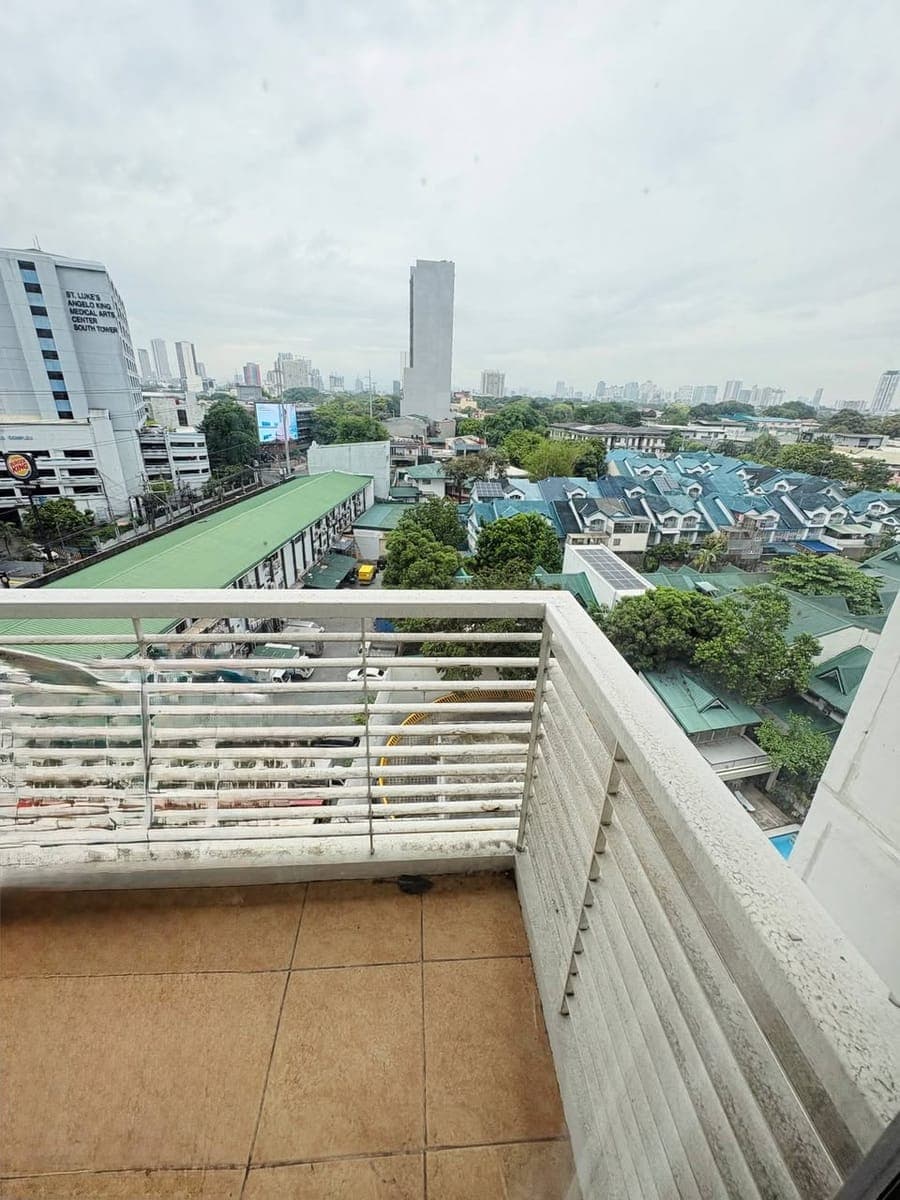 🏙️ FOR RENT | 1 BEDROOM CONDO FURNISHED - photo 3