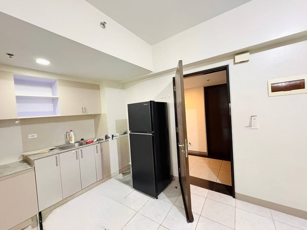 🏙️ FOR RENT | 1 BEDROOM CONDO FURNISHED - photo 1