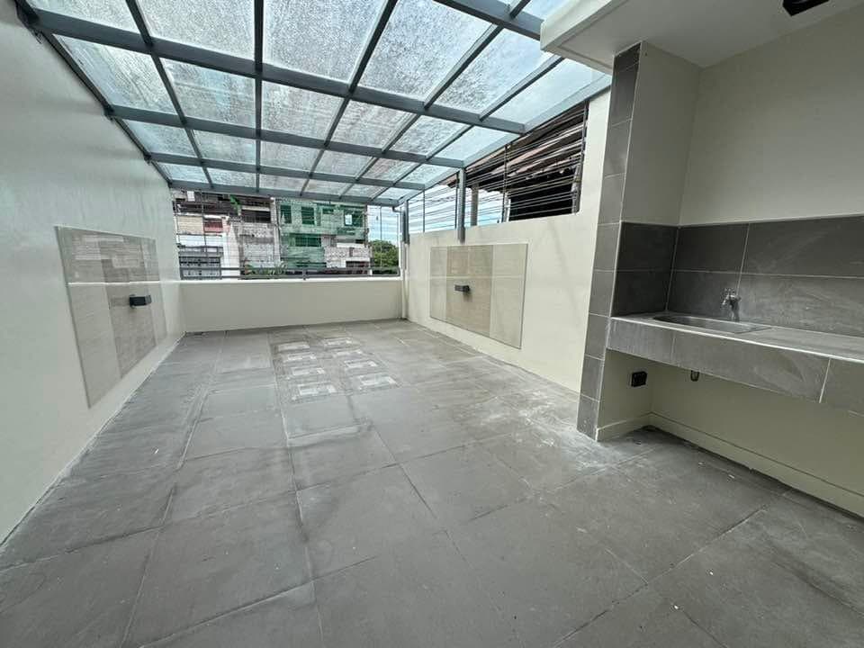 @Vine Residences 2Br with balcony ready to move in - photo 5