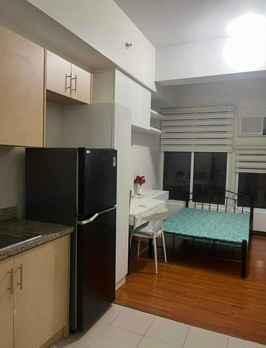 Studio Unit For Rent - photo 1