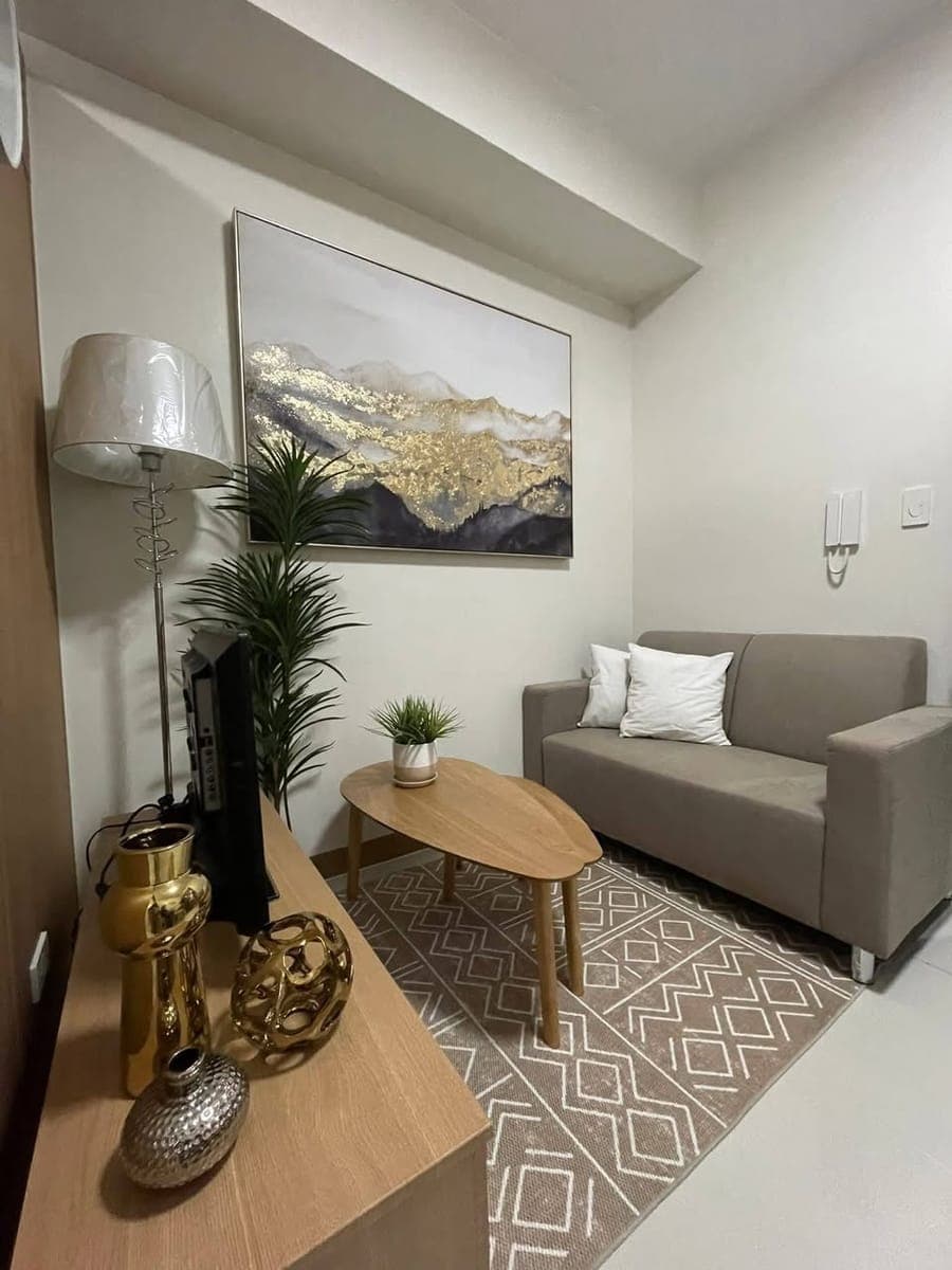 🏠 1BR Condo for Rent - Red Residences Makati - photo 1
