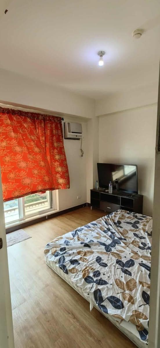 # **FOR LONG TERM RENT: 2BR furnished w/ balcony** - photo 3