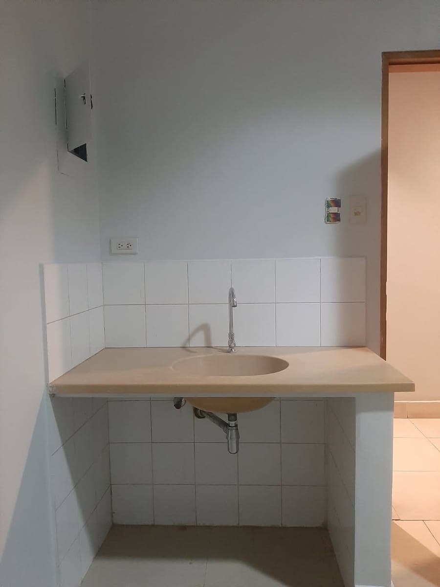 🏢 CONDO FOR RENT NEAR UST - photo 3