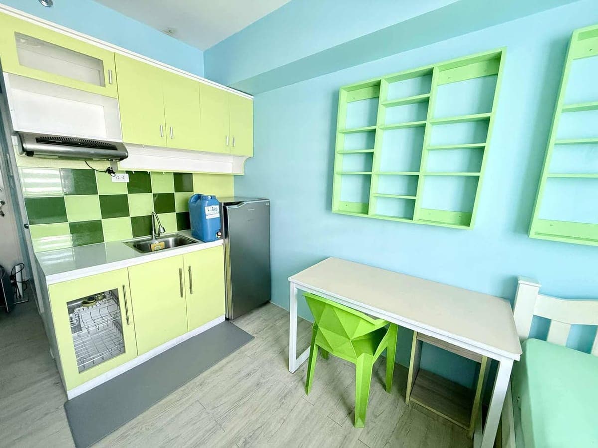 For Rent Studio unit ( 18.6 sq.meters ) - photo 3