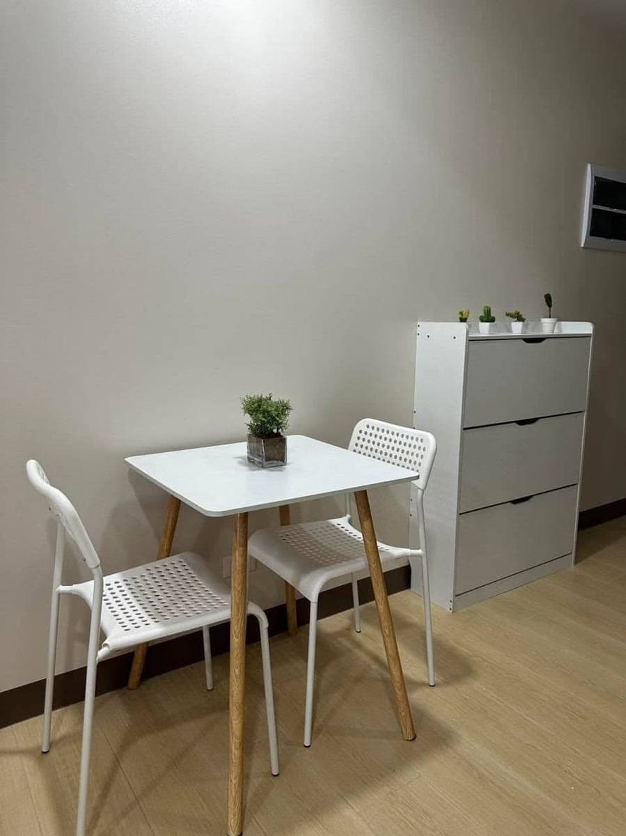 MAKATI CONDO FOR RENT – THE ELLIS - photo 1