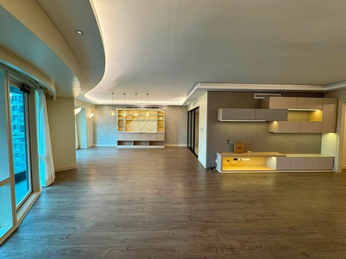"For Rent: Luna Gardens - photo 1