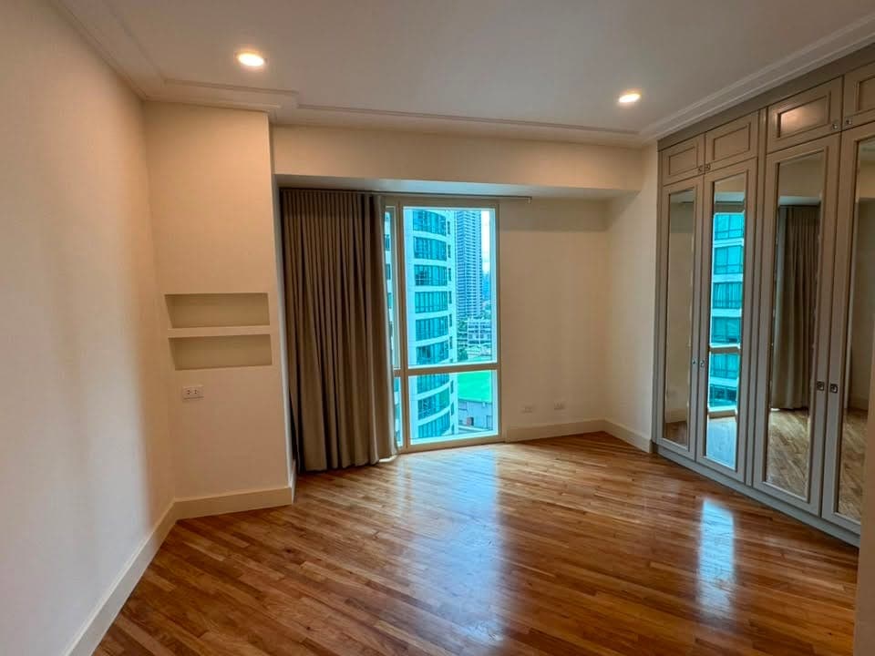 "For Rent: Luna Gardens - photo 5