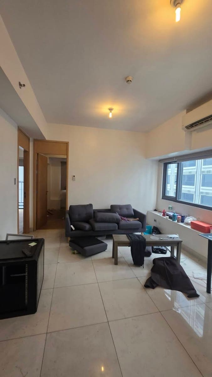 2BR Big Cut Unit w/ Balcony - Signa Designer Residences - photo 2