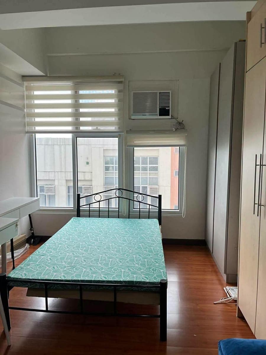 Studio Unit For Rent - photo 1