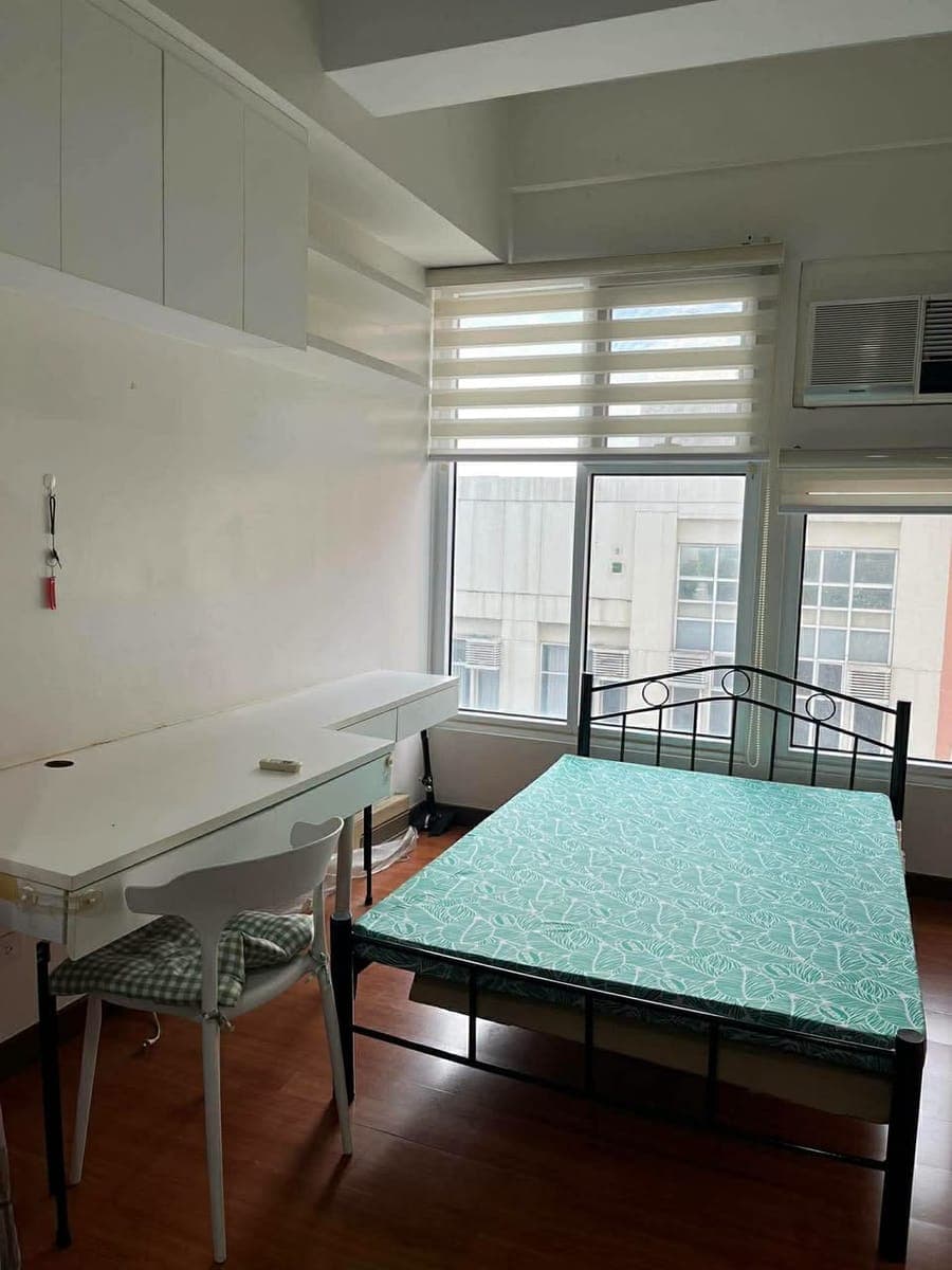 Studio Unit For Rent - photo 2
