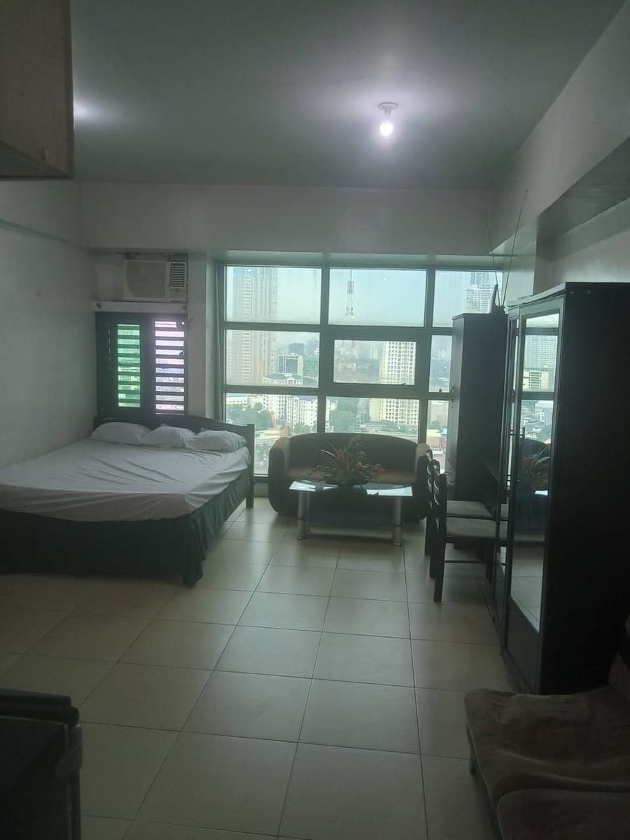 For rent spacious studio 30sqm with good view at Symphony tower1 Timog-Sgt Esguerra QC near GMA7 MRT East Av - photo 2