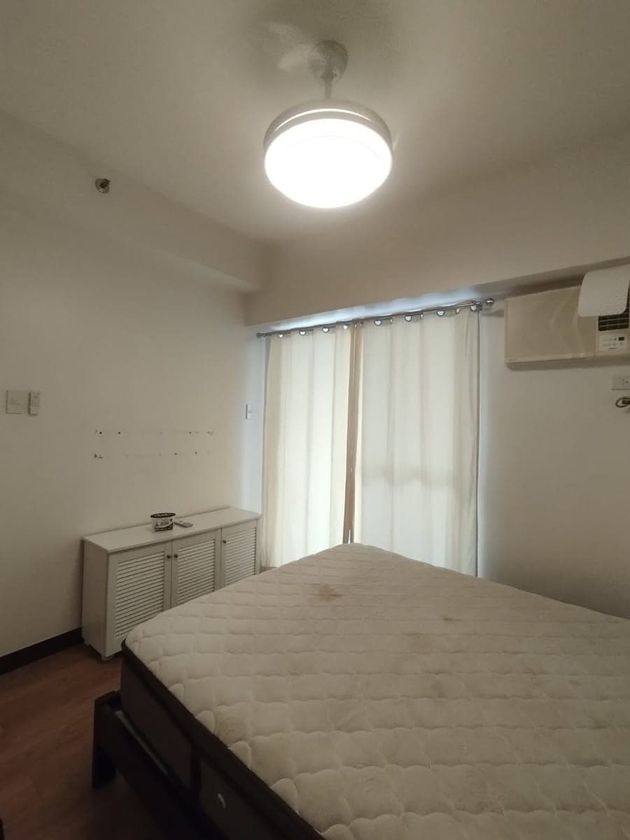 2BR Condo for Rent – Infina Towers (Prime Location!) - photo 4