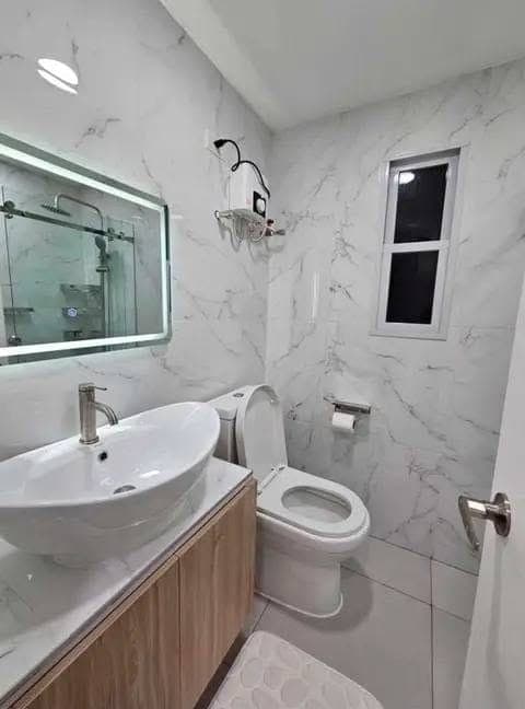 𝐅𝐎𝐑 𝐑𝐄𝐍𝐓/𝐒𝐀𝐋𝐄: 3BR Fully Furnished Unit with Parking at The Regalia Park Tower, Cubao, Quezon City - photo 2
