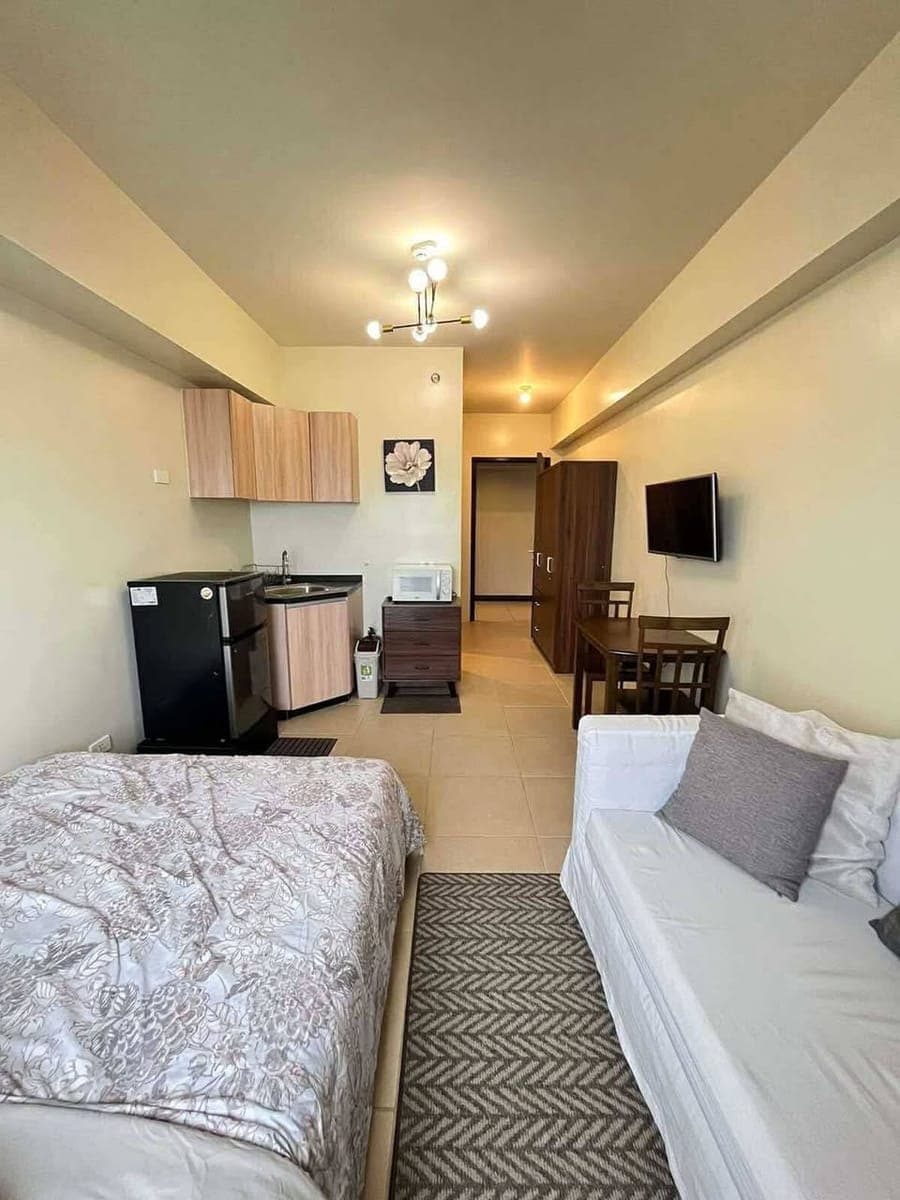 Rush Condo for Rent – Avida Towers Sola – Vertis North Tower 1 - photo 1