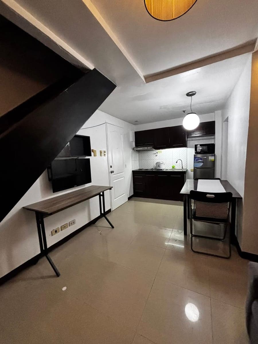 🏢 AFFORDABLE 2-BEDROOM CONDO FOR RENT – QUEZON CITY - photo 1