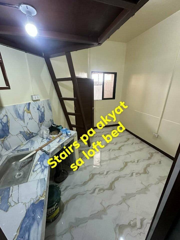 Room for rent with loft bed - photo 1