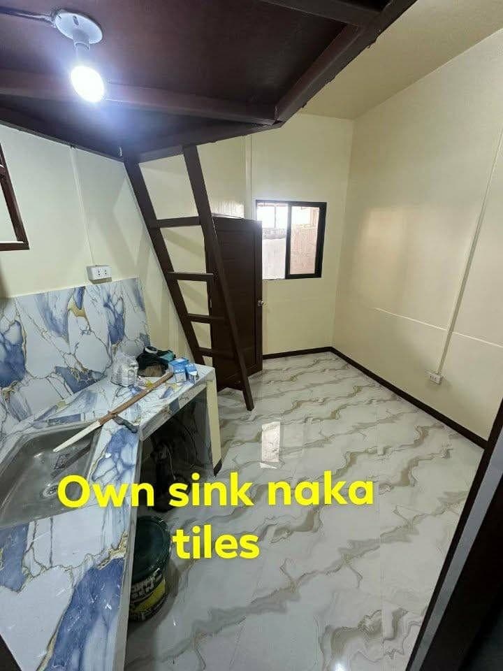 Room for rent with loft bed - photo 5