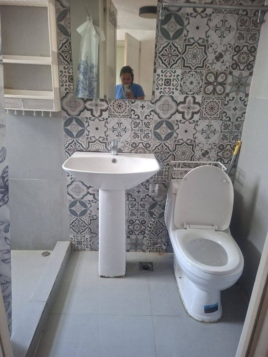 # **FOR RENT: Victoria De Makati - 2 Bedroom Unit** - photo 2