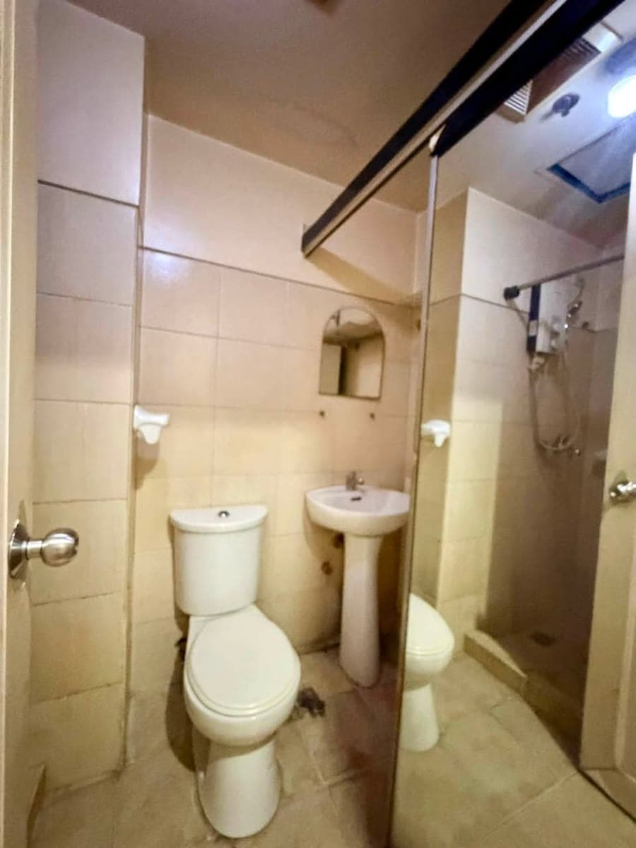 VIEWING TODAY @11am! 17k PET-FRIENDLY - photo 4