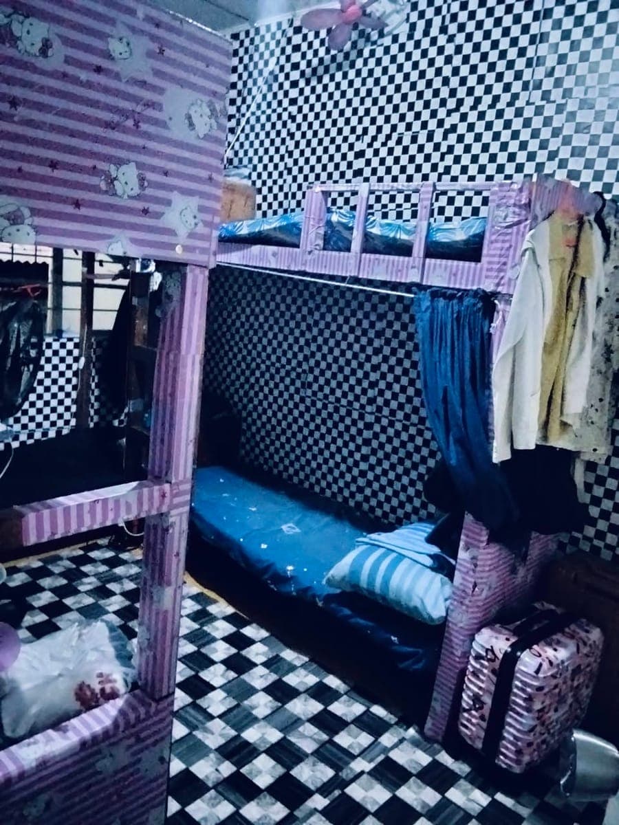 Available Bedspace Ladies need ku 8 Ladys one month deposit and one advance 2,500 monthly,free water... - photo 4