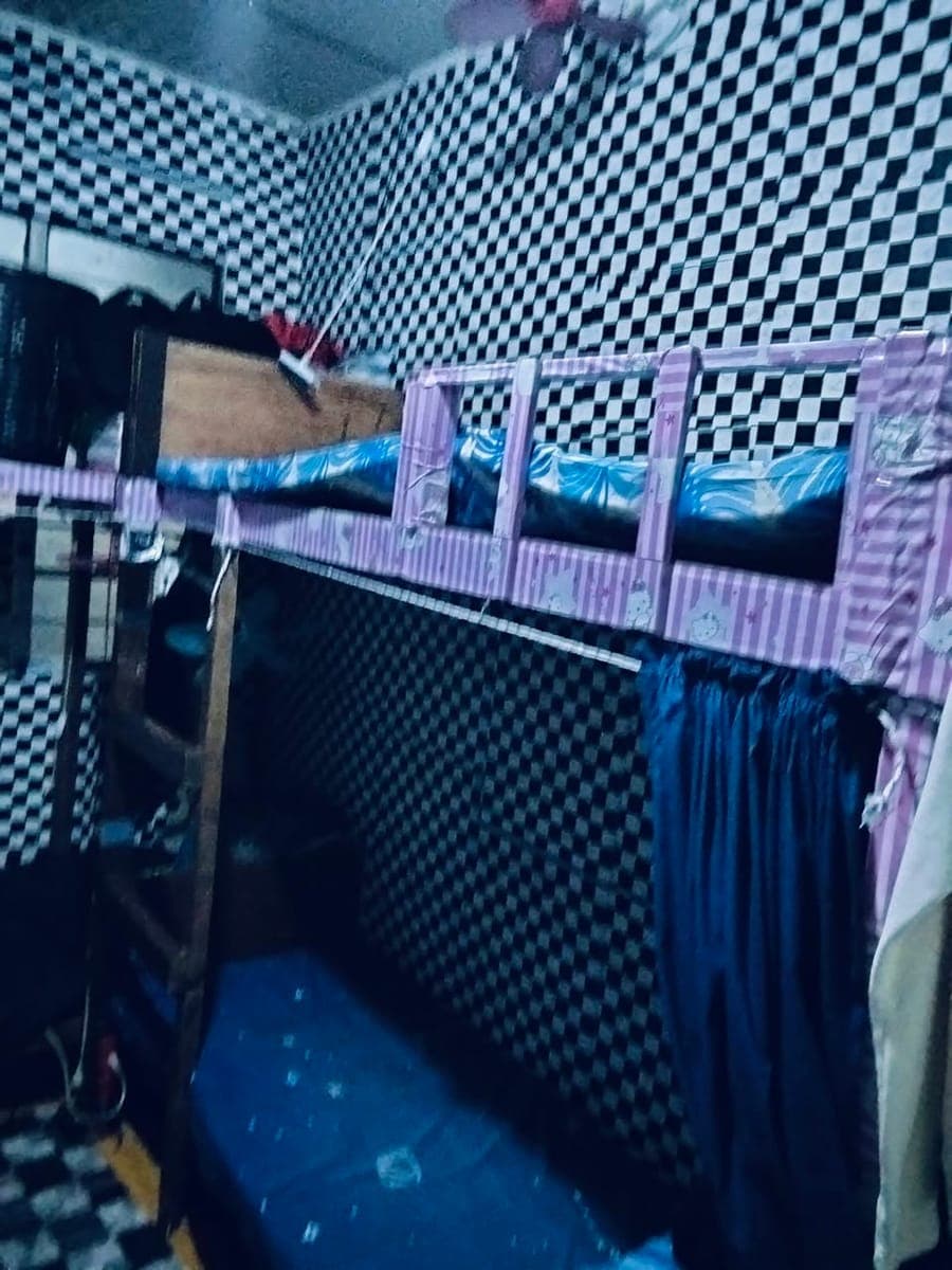Available Bedspace Ladies need ku 8 Ladys one month deposit and one advance 2,500 monthly,free water... - photo 5