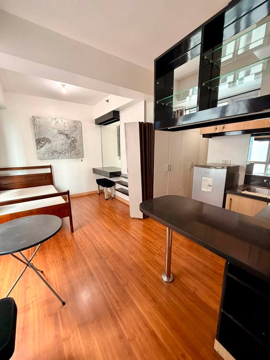 AVAILABLE FOR VIEWING! 20k PET-FRIENDLY - photo 4