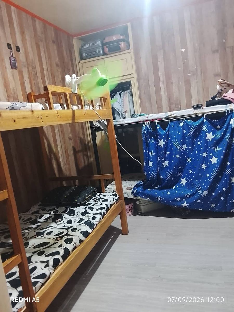 🏡 FEMALE BEDSPACE AVAILABLE - photo 4