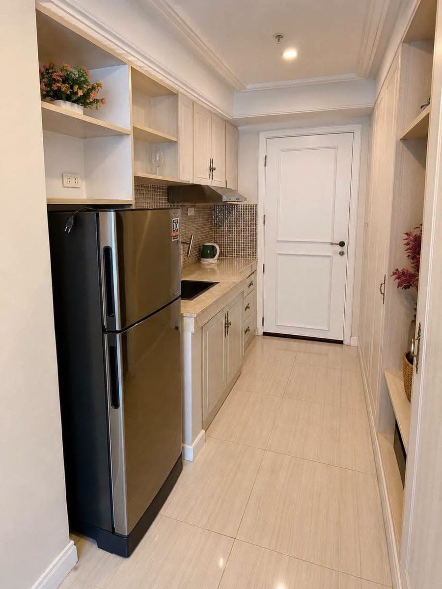 For Lease: Fully Furnished Studio unit at Isabelle Royale, Makati - photo 1