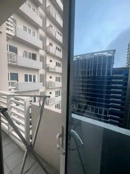 𝐅𝐎𝐑 𝐑𝐄𝐍𝐓 Condo Unit at 100West Makati - photo 5