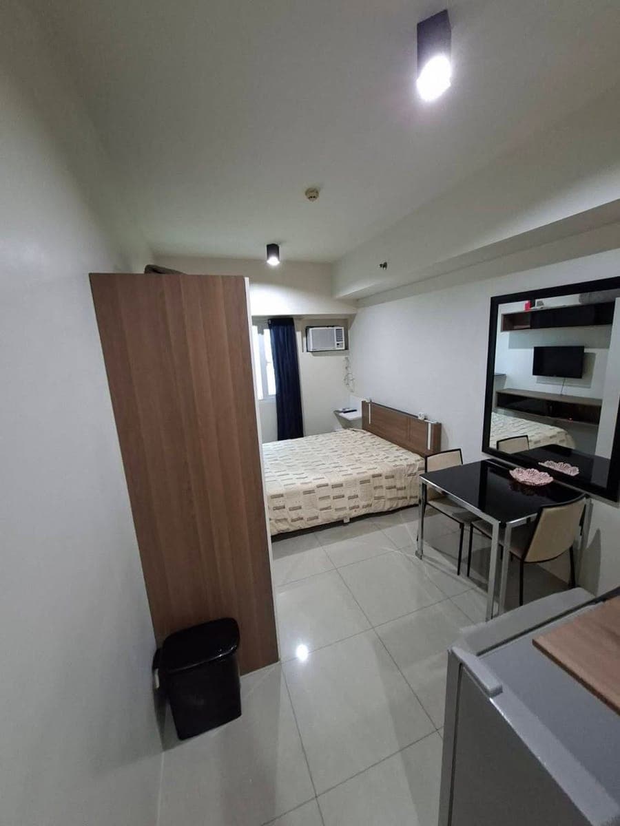 The beacon tower,big studio unit 16k per month 1yr contract Minimum - photo 5