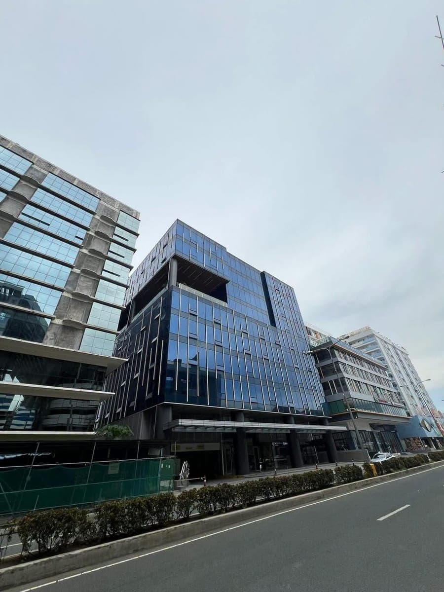 # **🔥 CHEAPEST OFFICE SPACE IN ASEANA DISTRICT 🔥** - photo 1