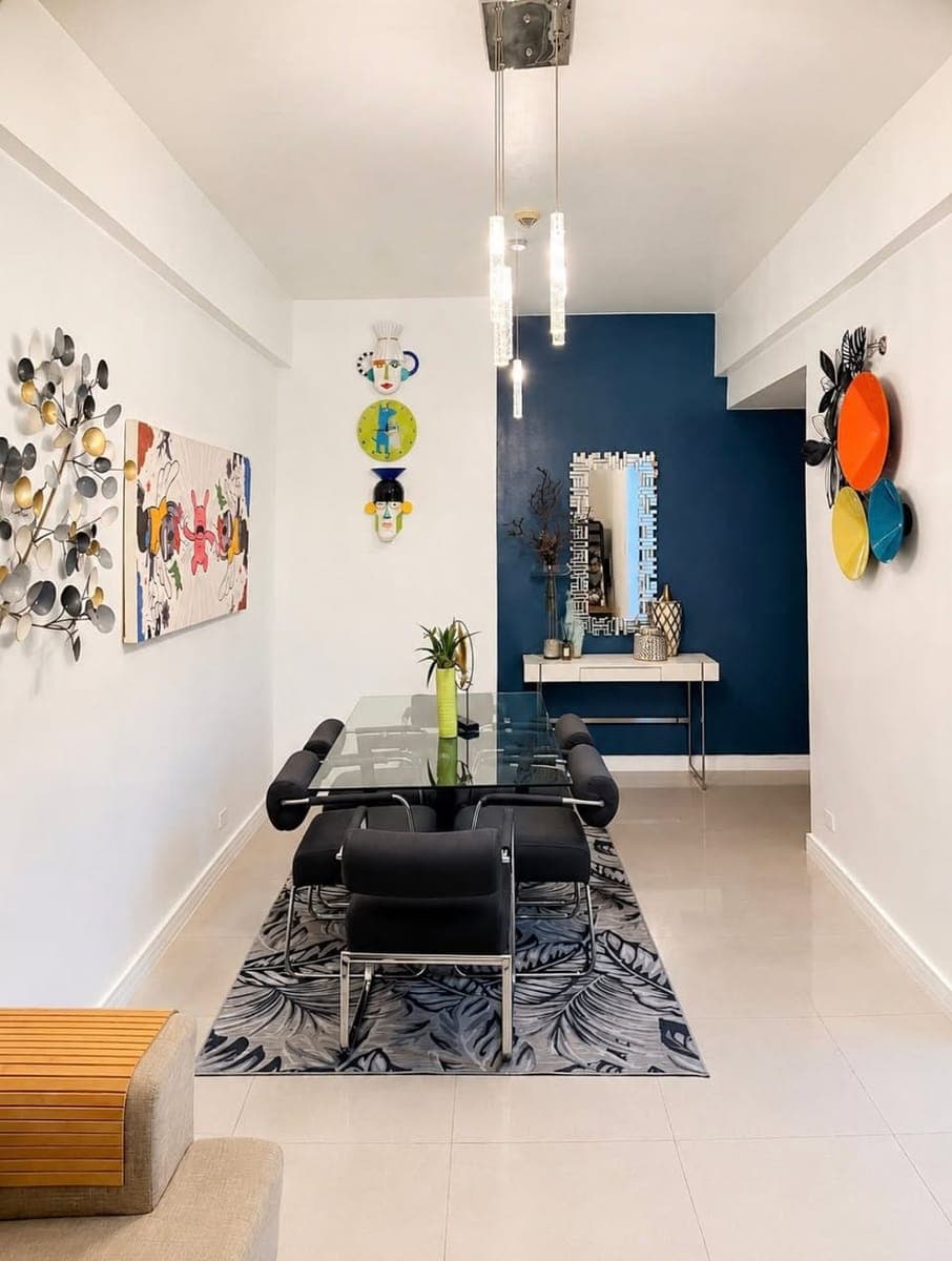 ✨ Spacious 2BR with Balcony + Utility Room for Rent - photo 3