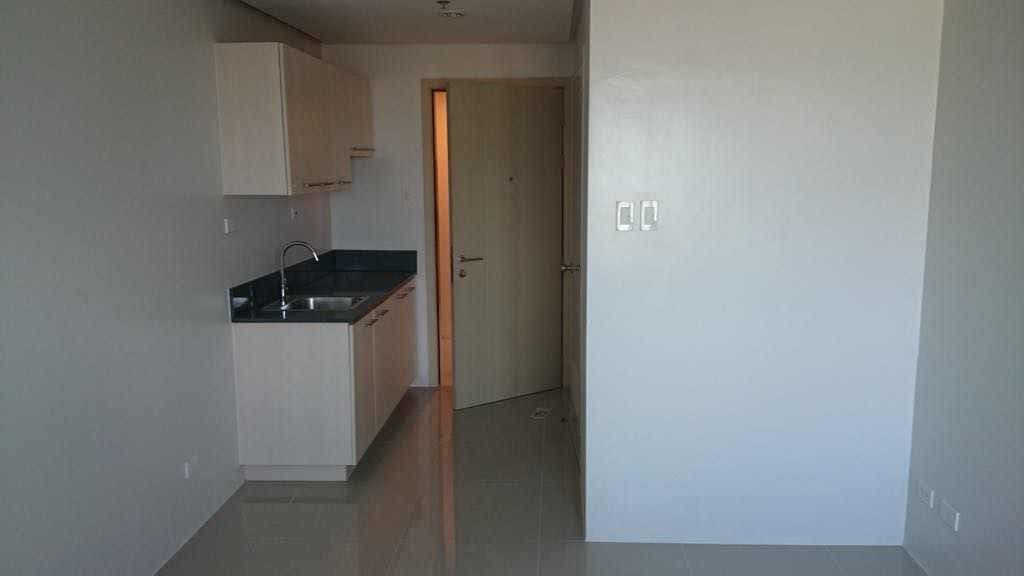 🏙️ CONDO FOR RENT @ BLUE RESIDENCES - photo 3