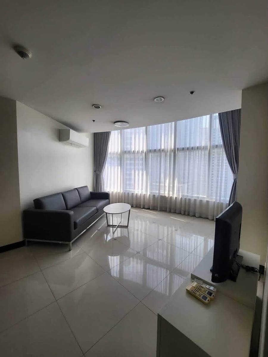 FOR LEASE: Fully Furnished 3-Bedroom Unit – One Central, Makati City - photo 4