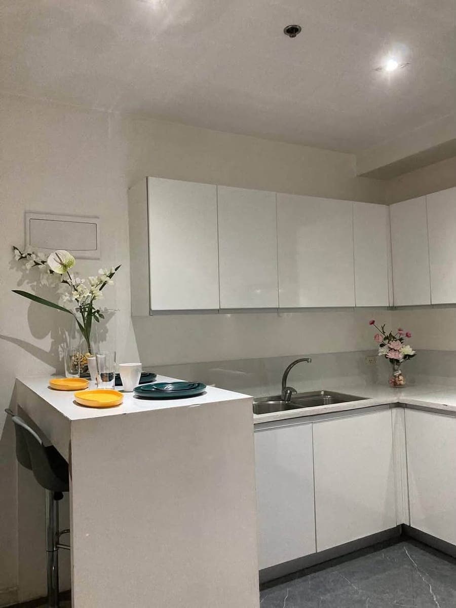 FOR LEASE / SUBLEASE – 2-BEDROOM FULLY FURNISHED UNIT AT GRAMERCY RESIDENCES, MAKATI CITY - photo 5
